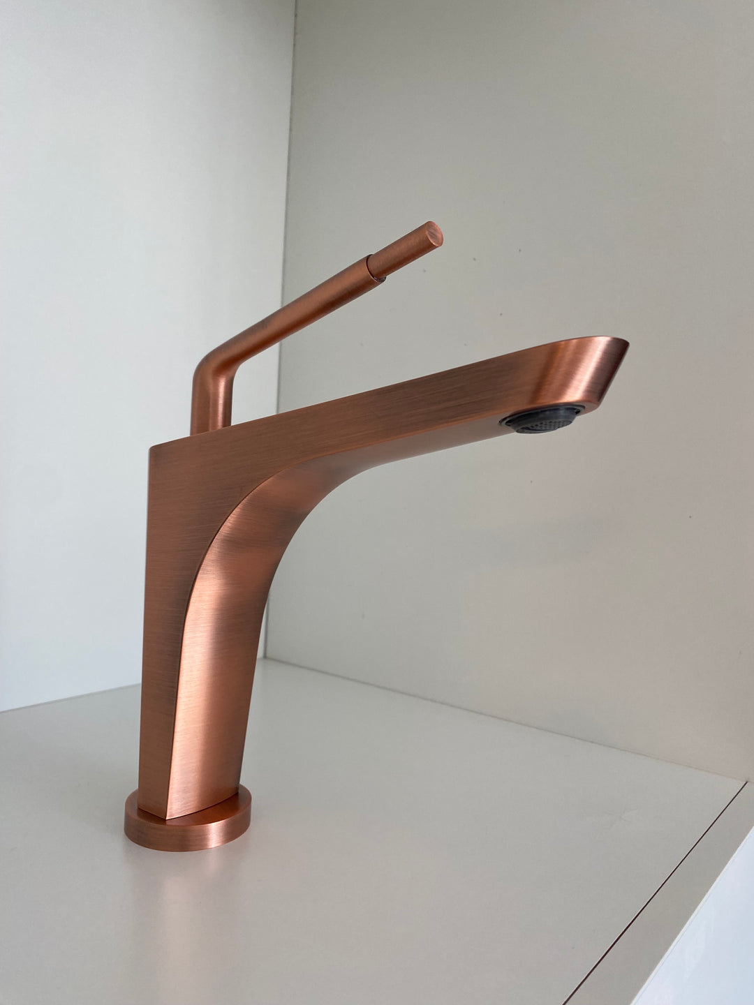 Nordic Design New Single Hole Bathroom Faucet