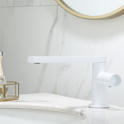 Benoto- Square tall and short faucet