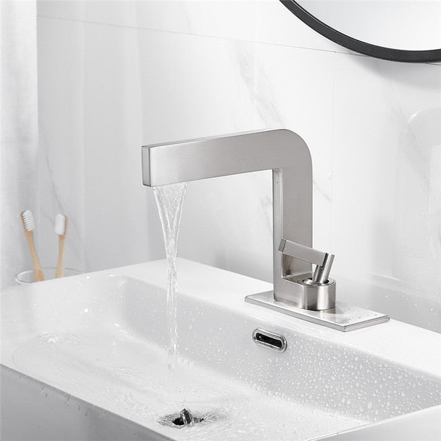 New Italian design Single Hole Bathroom Faucet